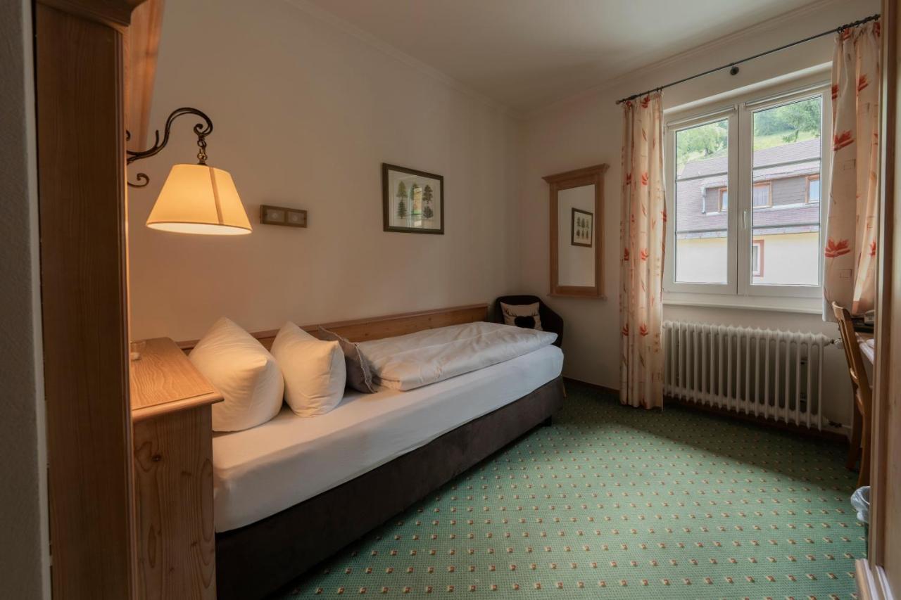 Gruener Baum Naturparkhotel & Schwarzwald-Restaurant تودتناو المظهر الخارجي الصورة