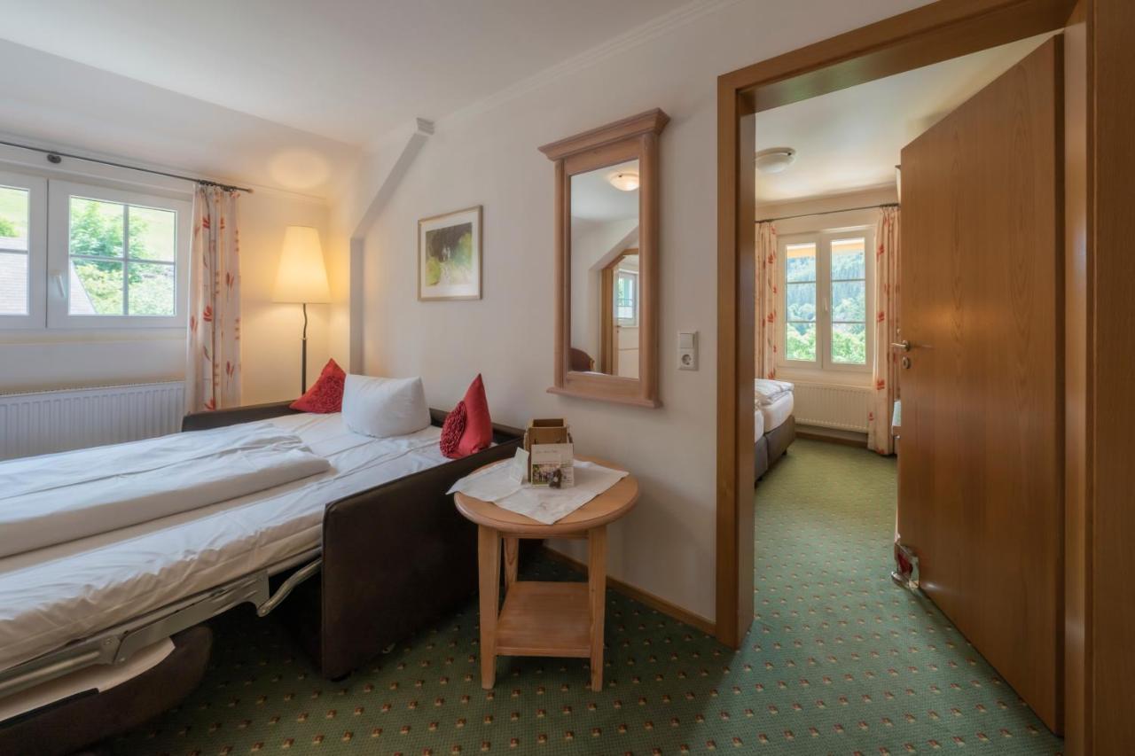 Gruener Baum Naturparkhotel & Schwarzwald-Restaurant تودتناو المظهر الخارجي الصورة