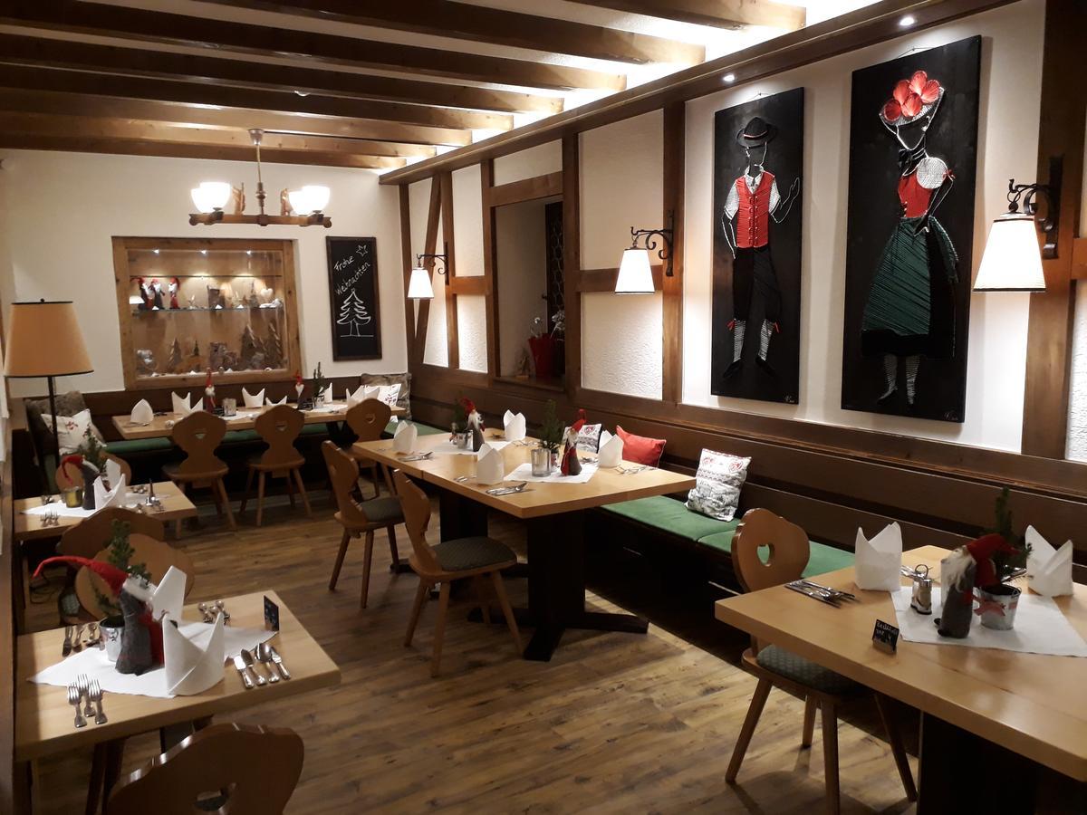 Gruener Baum Naturparkhotel & Schwarzwald-Restaurant تودتناو المظهر الخارجي الصورة