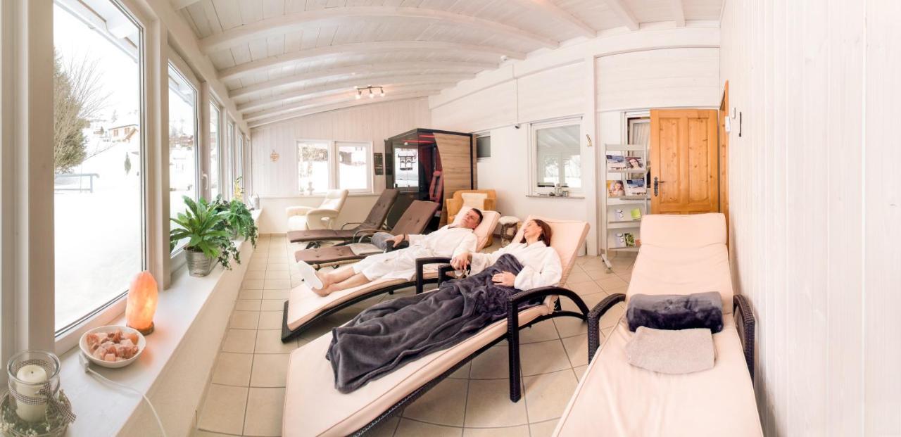 Gruener Baum Naturparkhotel & Schwarzwald-Restaurant تودتناو المظهر الخارجي الصورة