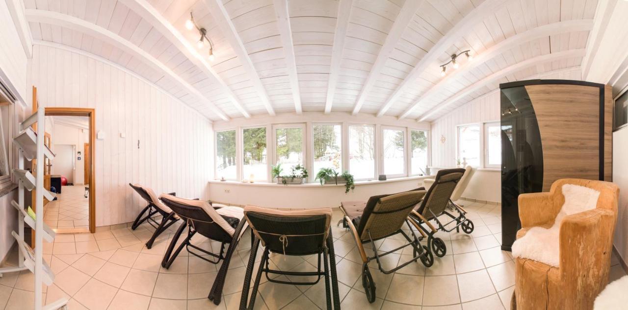 Gruener Baum Naturparkhotel & Schwarzwald-Restaurant تودتناو المظهر الخارجي الصورة