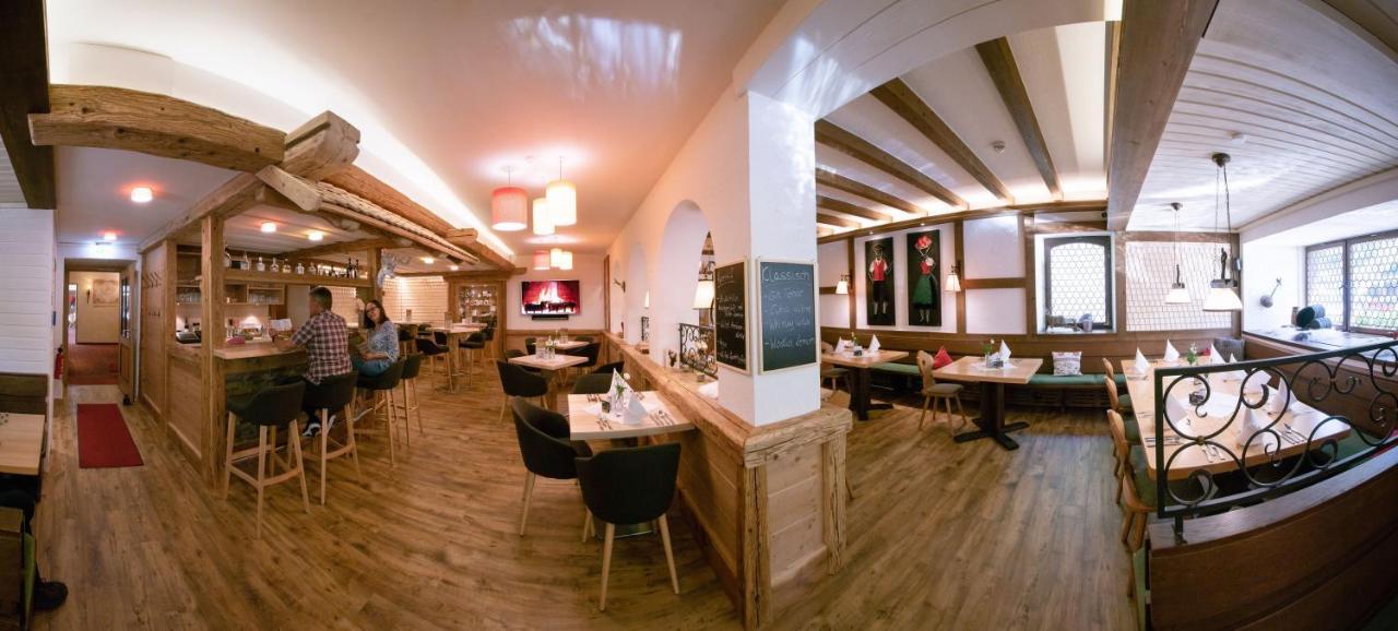 Gruener Baum Naturparkhotel & Schwarzwald-Restaurant تودتناو المظهر الخارجي الصورة